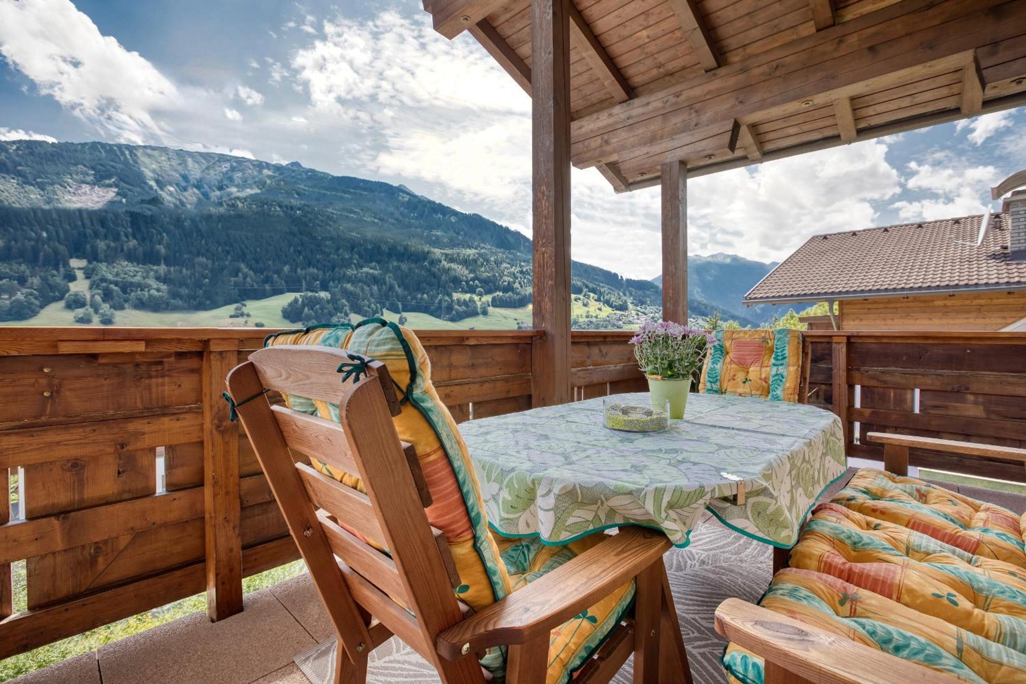 Chill Out Apartments Ландек Екстериор снимка