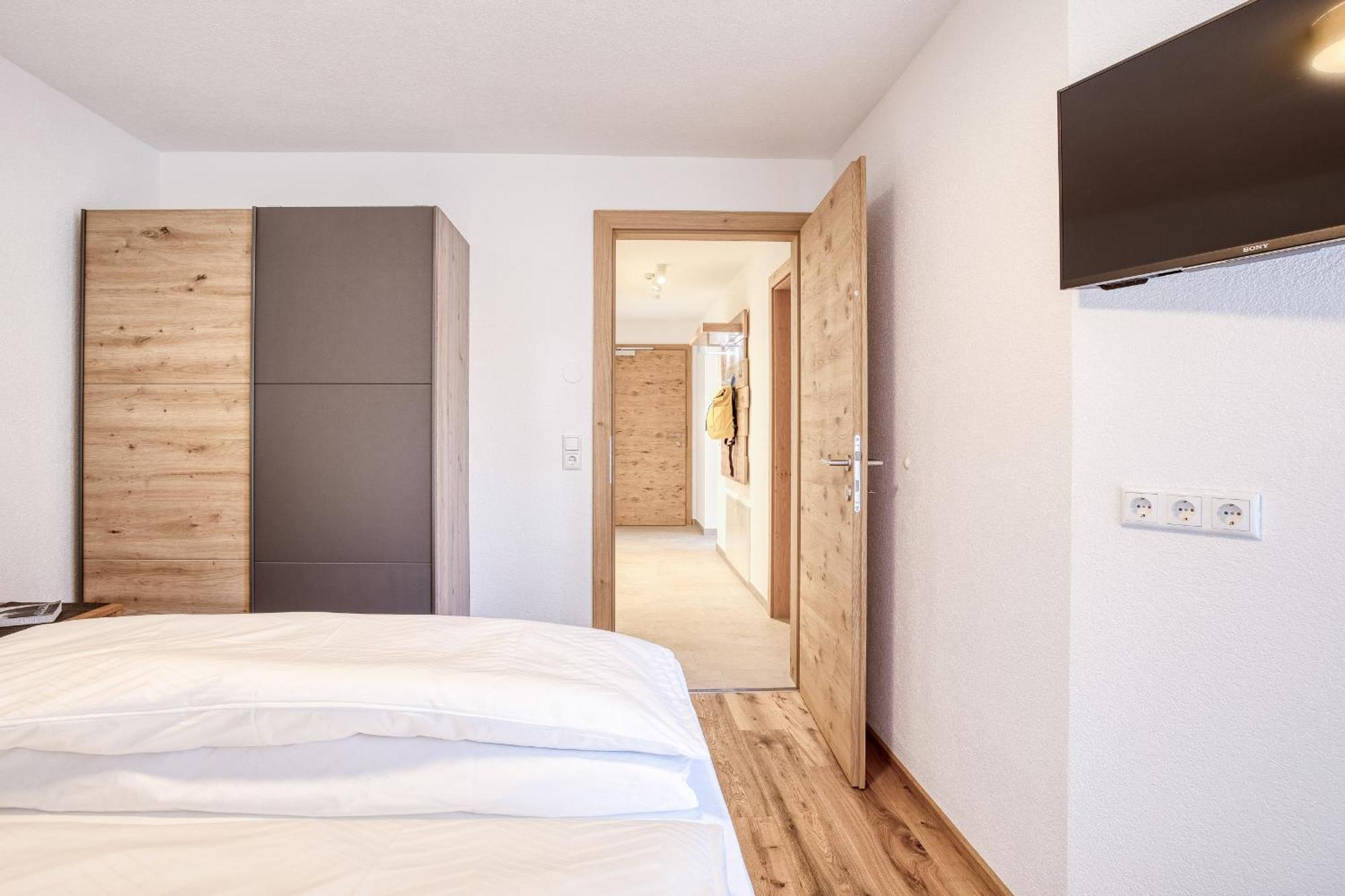 Chill Out Apartments Ландек Екстериор снимка